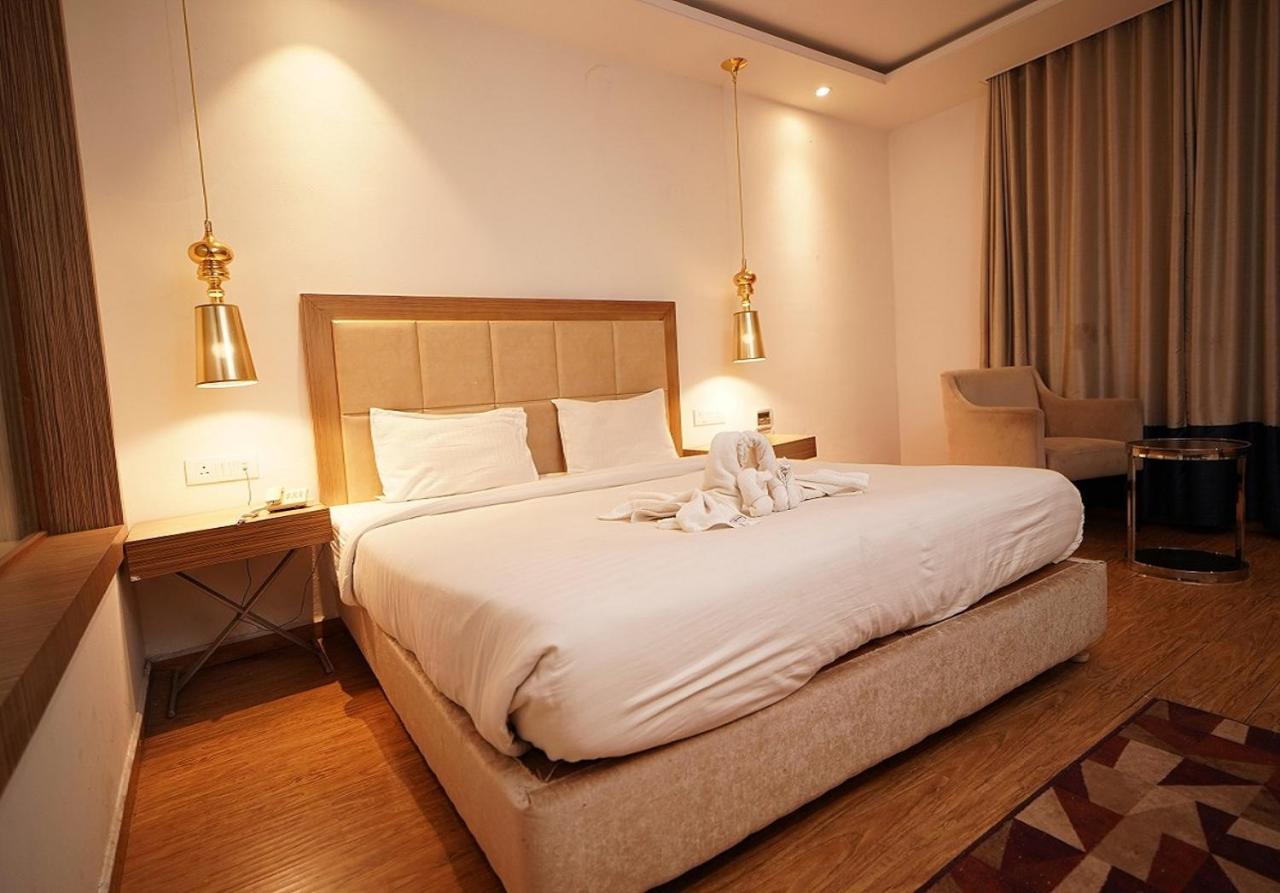 Hotel Amora - Rajnandgaon Raj Nandgaon Exterior photo