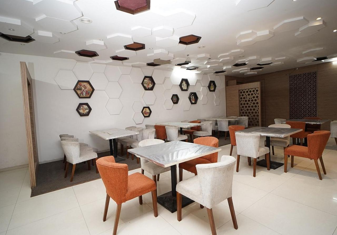 Hotel Amora - Rajnandgaon Raj Nandgaon Exterior photo