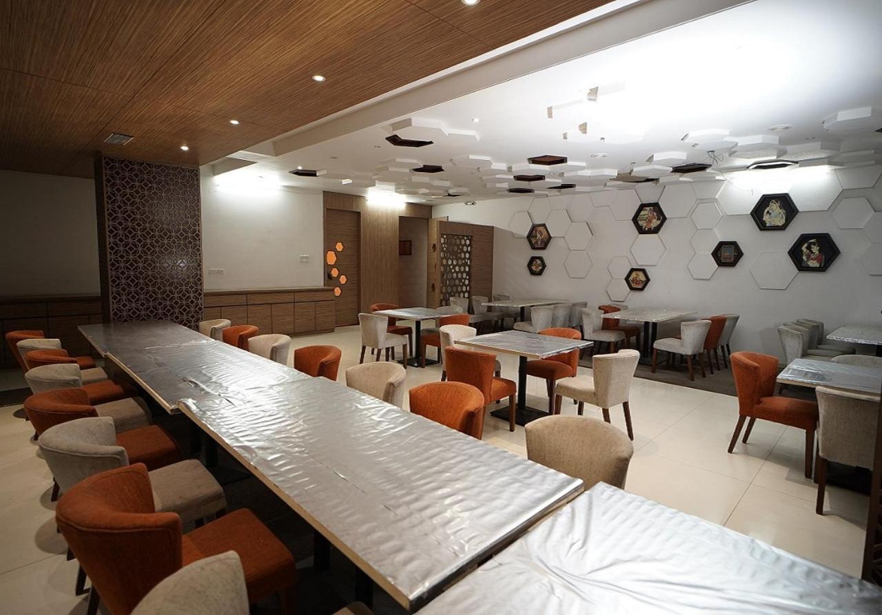 Hotel Amora - Rajnandgaon Raj Nandgaon Exterior photo